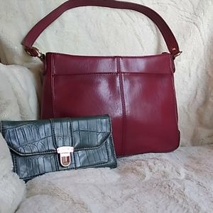 *SOLD* Retro Liz Claiborne purse and wallet.